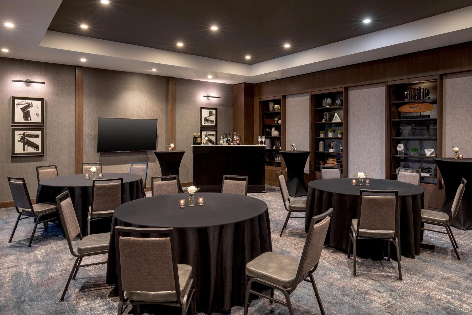 The Artisan At Tuscan Village, Salem, Nh, A Tribute Portfolio Hotel Exterior foto