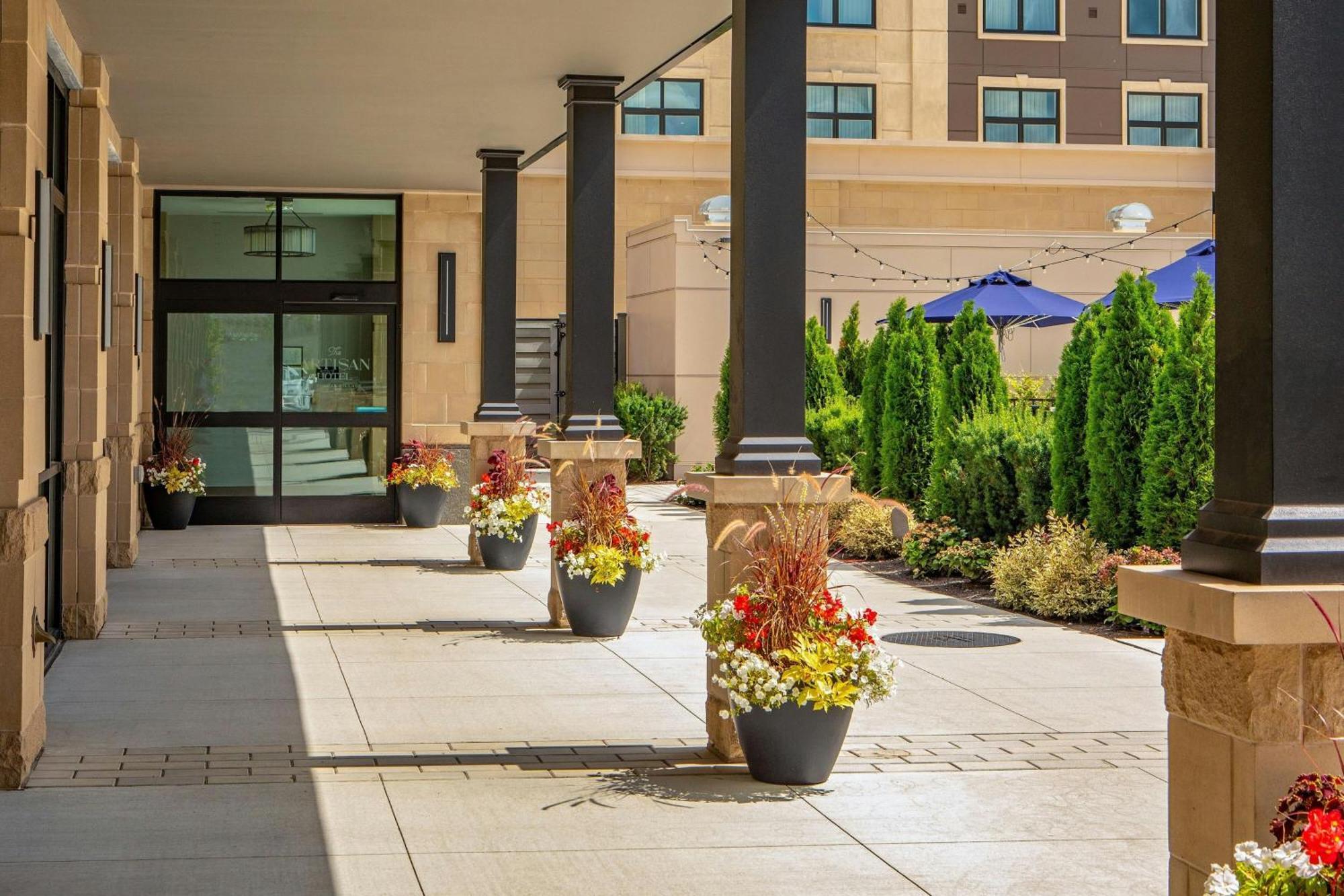 The Artisan At Tuscan Village, Salem, Nh, A Tribute Portfolio Hotel Exterior foto